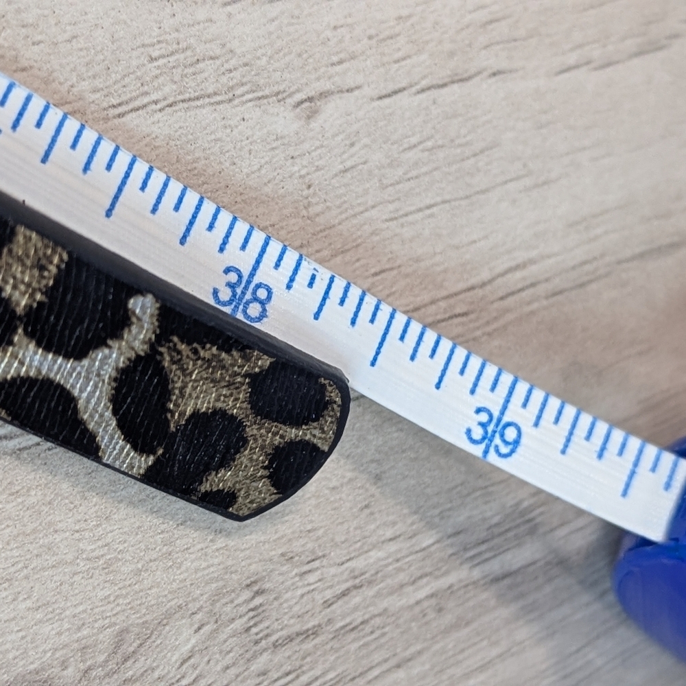 Women's Skinny Belt Metallic Leopard Print Chunky Gold Hardware VTG 90s - Picture 7 of 7